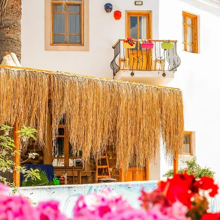 Puerhayal ホテル Çeşme