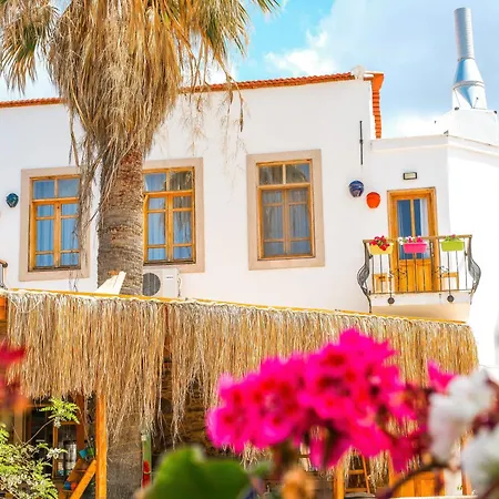 Puerhayal * Çeşme